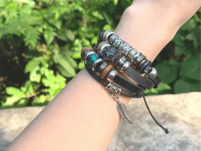 Women’s Leather Bracelets Women’s Leather Bracelets